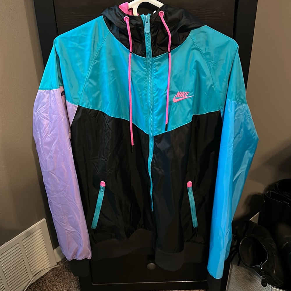 Nike Retro Windbreaker